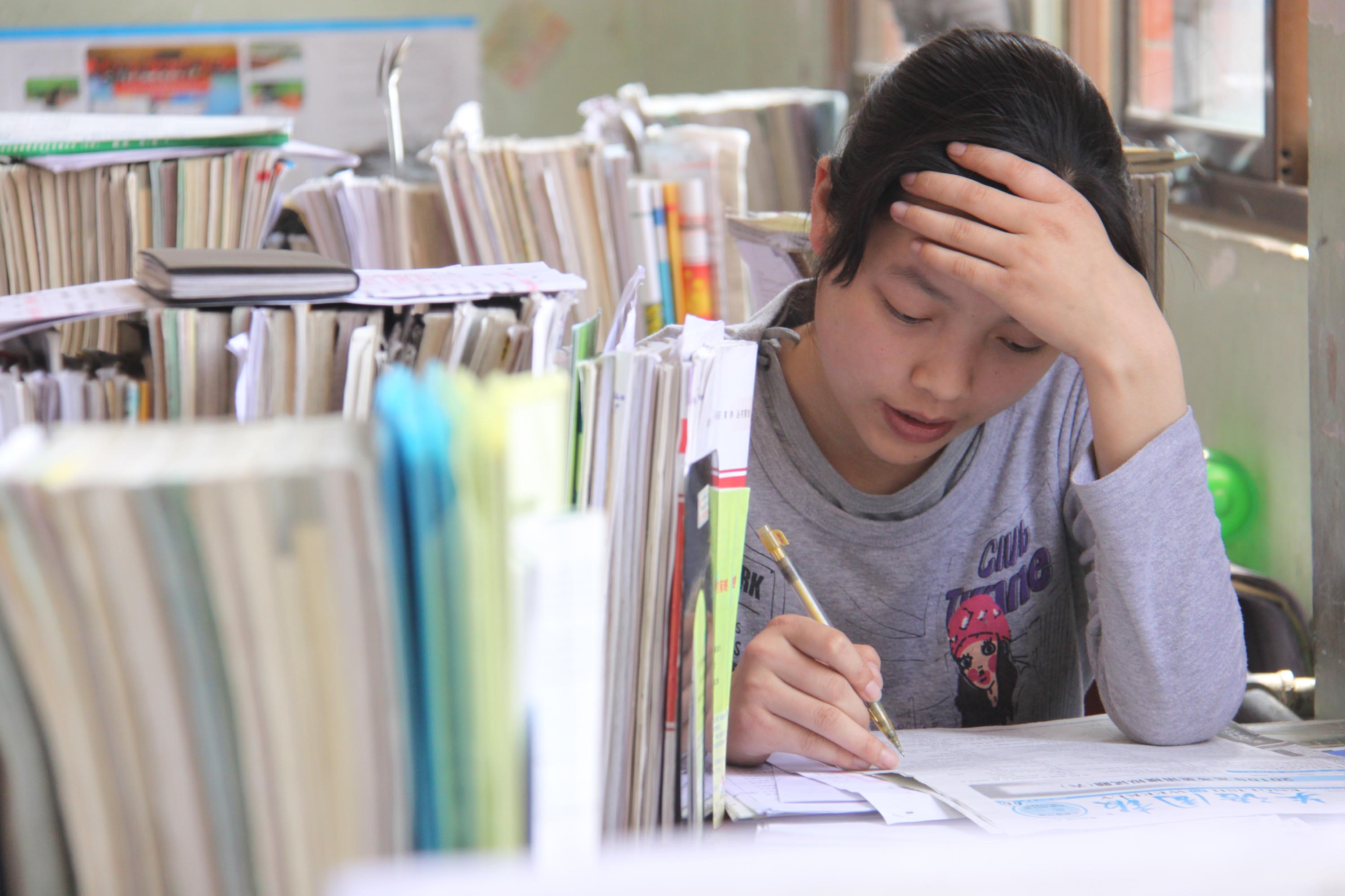 高一学生内心矛盾很痛苦怎么办?